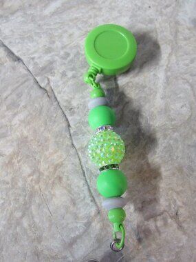 Green Apple Badge Reel